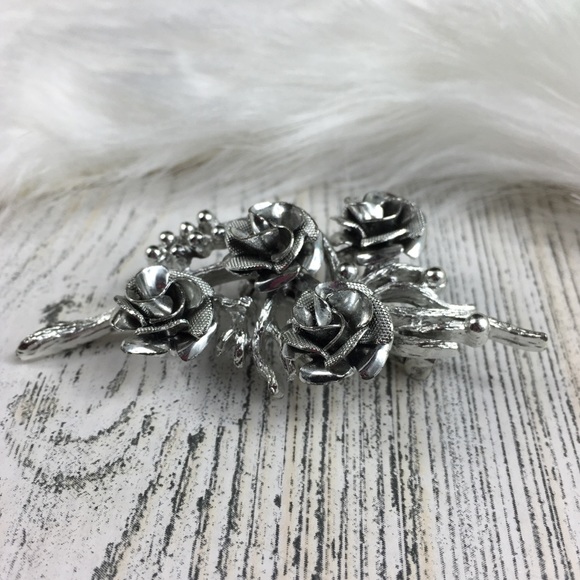 Vintage Coro Rose Vine Flower Brooch - Picture 2 of 6